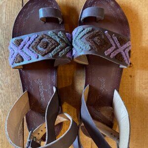 Free People Torrance Boho Strappy Sandals Leather Brown Purple Embroidered 8.5